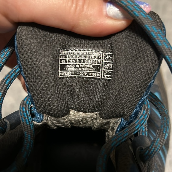 Keen Blue & Gray Hiking Shoes - 9.5 - Picture 5 of 5